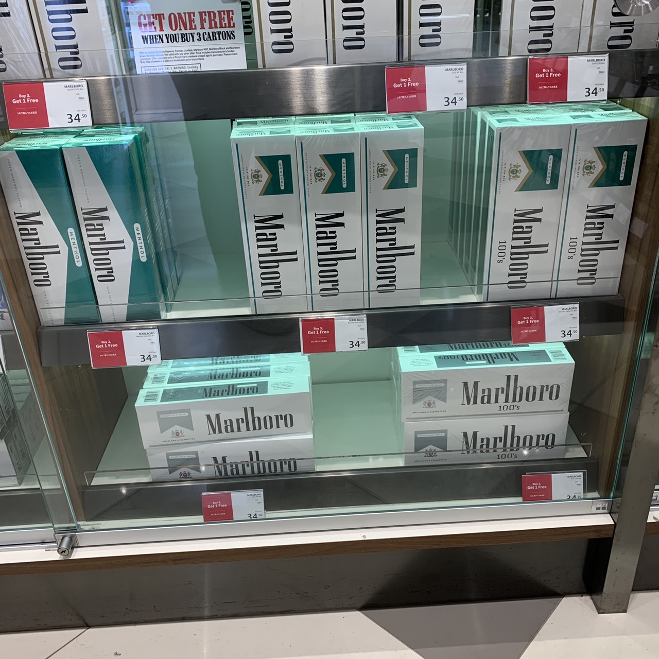 ホノルル空港の免税タバコ